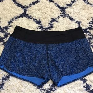 Lululemon run times short 4”